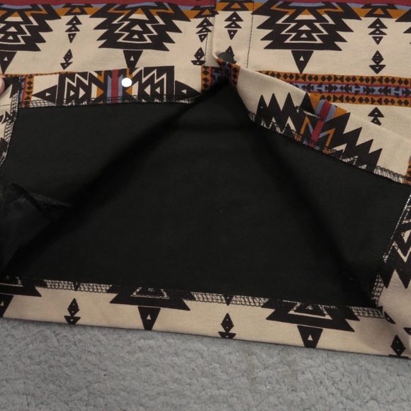 Men's Patterned Jacket - Picture 3 of 4